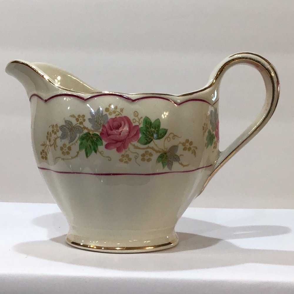 Creampetal milk or cream pitcher Grindley England